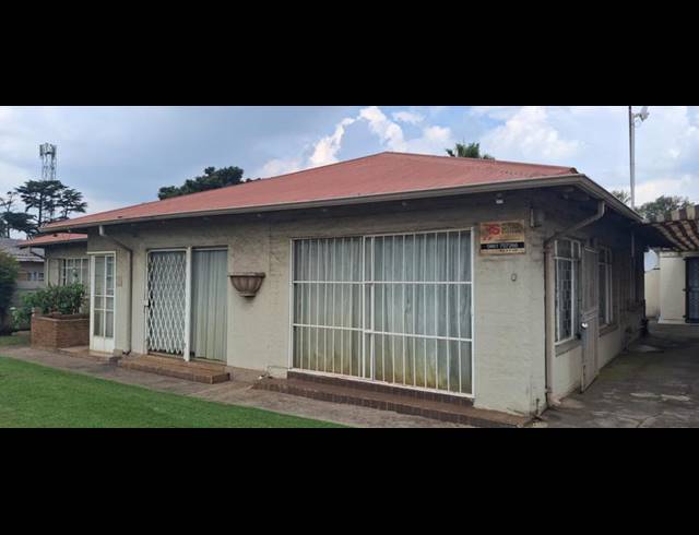 3 BEDROOM HOUSE FOR SALE IN VANDERBIJLPARK CW 3